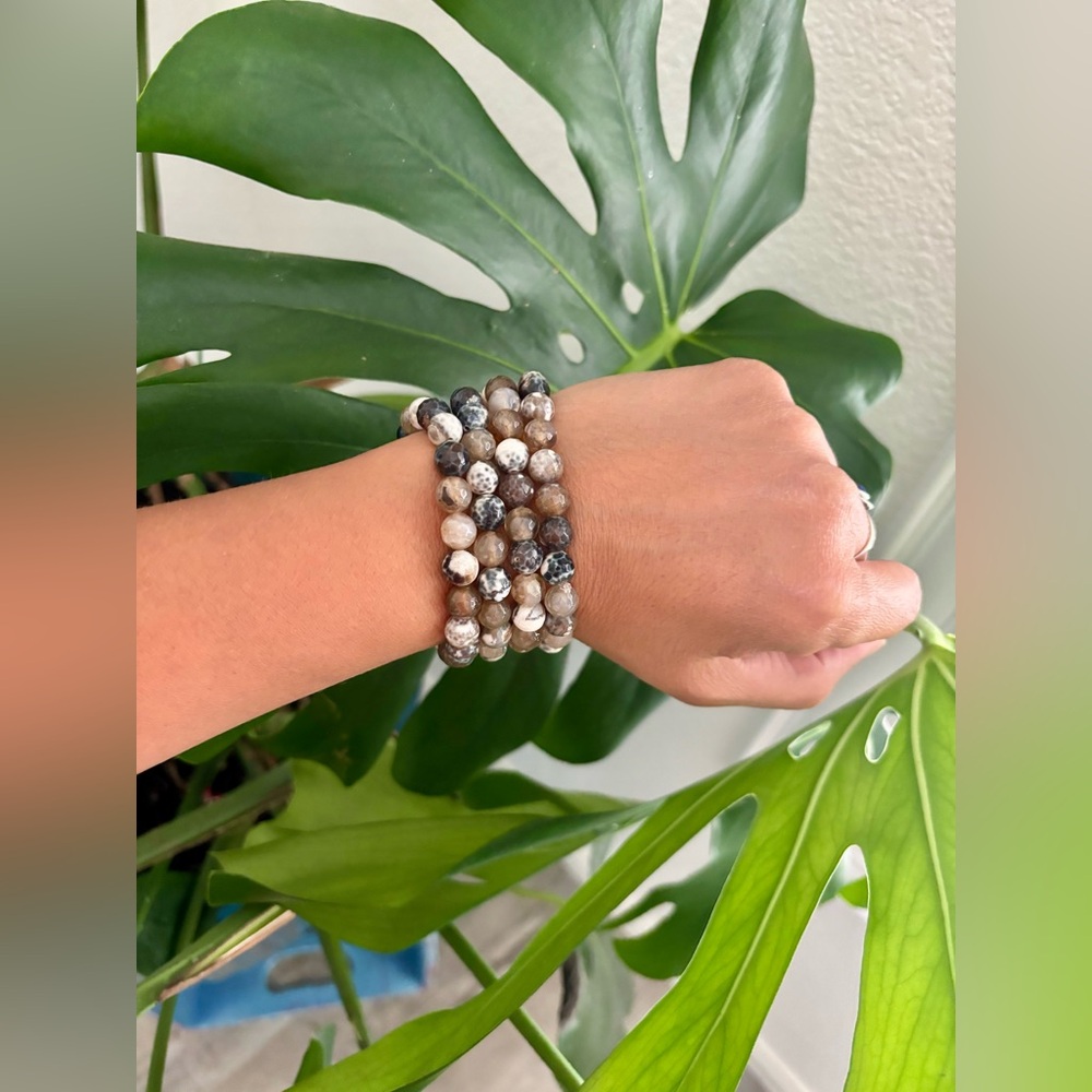 Agate bracelet (one)
